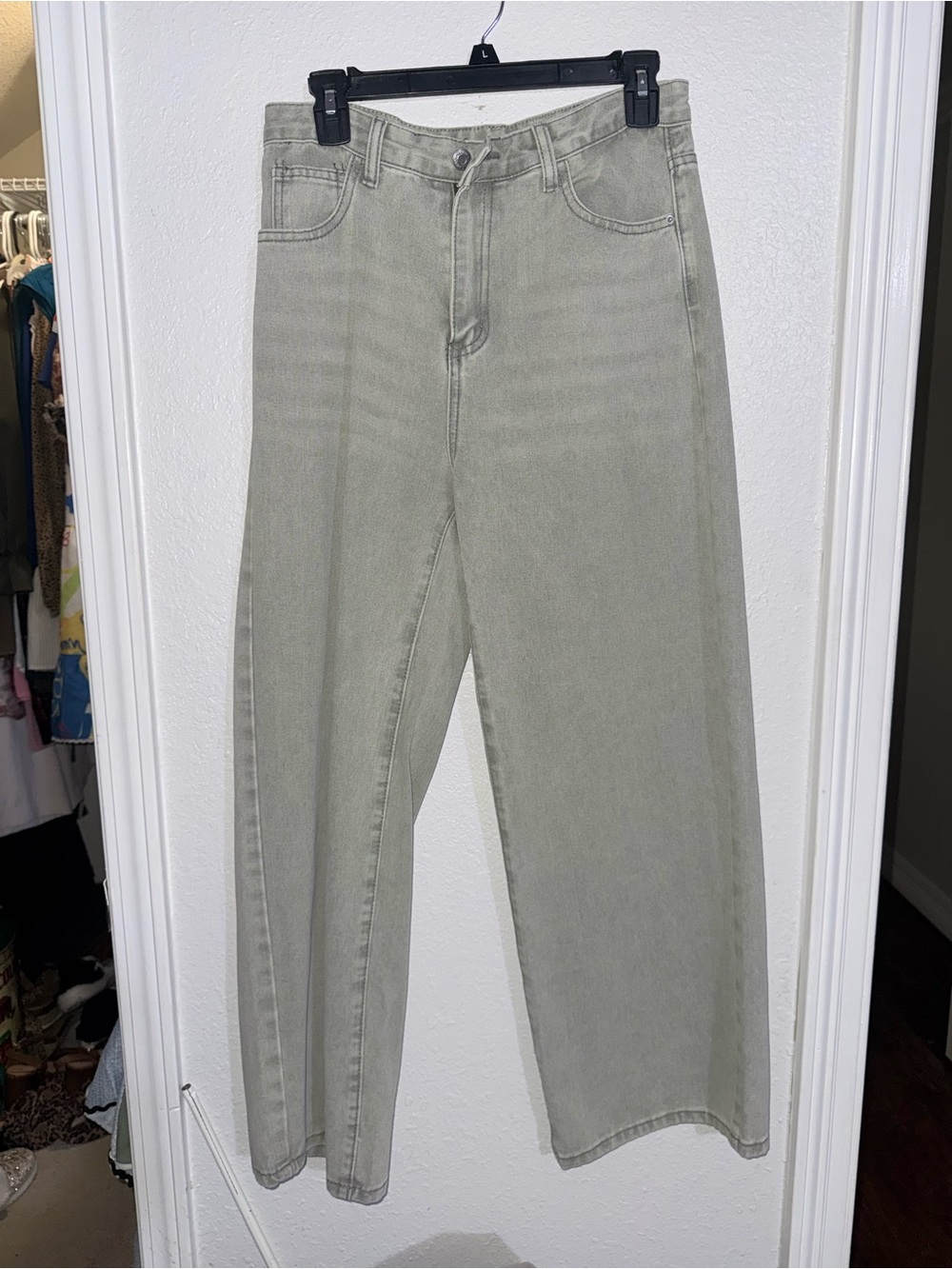 SHEIN Wide-Leg Jeans in Light Olive